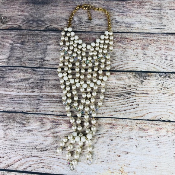 bebe Pearl and Gold Necklace Oversized - Picture 4 of 8
